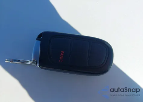 2019 Jeep Cherokee Latitude Plus Fwd из США, поврежденный, VIN 1C4PJLLBXKD318679